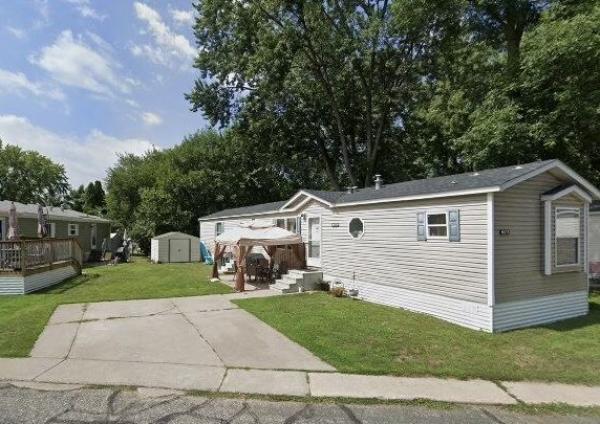 Highland Mobile Home For Sale