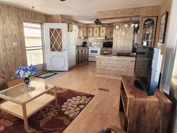 SKYLINE CORP HILLCREST Mobile Home