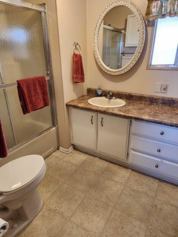 SKYLINE CORP HILLCREST Mobile Home