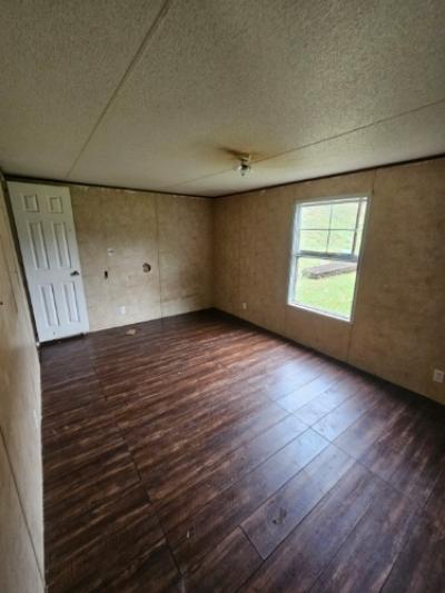 Photo 5 of 10 of home located at 7706 Whites Creek Rd Wayne, WV 25570