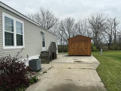 Photo 4 of 11 of home located at 25 Dove Court Beecher, IL 60401