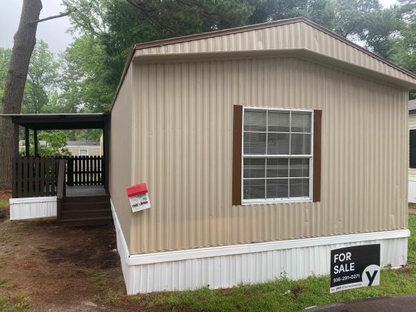 2000 Town & Country Mobile Home For Sale