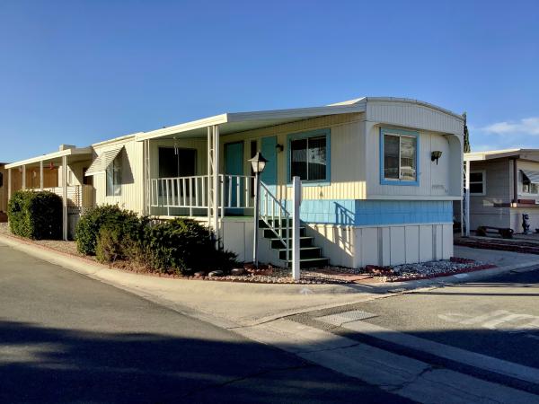 1976 Broadmore Mobile Home For Sale