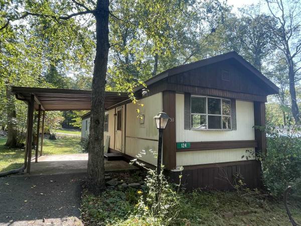 1980 Hillcrest Mobile Home For Sale