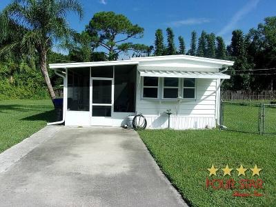 Mobile Home at 1076 Roberts Ln New Smyrna Beach, FL 32168