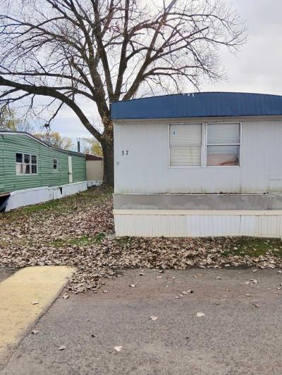 Mobile Home at 37 Mahoning Ave. Rantoul, IL 61866