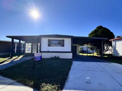 Mobile Home at 121 Coral Crest Drive Valrico, FL 33594