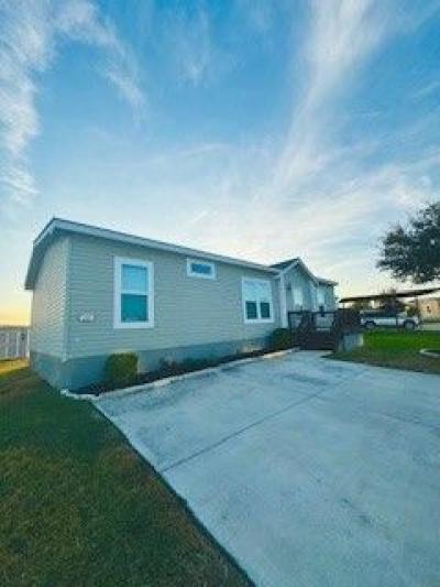 Mobile Home at 7151 Woodlake Pkwy #213 San Antonio, TX 78218