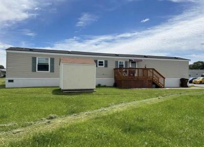 Mobile Home at 8 Petersburg Ln West Chester, OH 45069