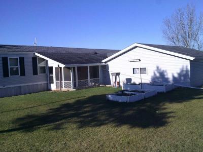 Photo 3 of 20 of home located at 113 Schnitzler Drive Theresa, WI 53091