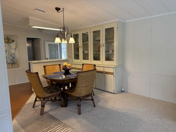 1985 Dutch HS Manufactured Home