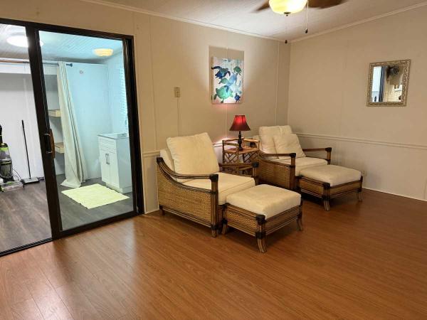 1985 Dutch HS Manufactured Home