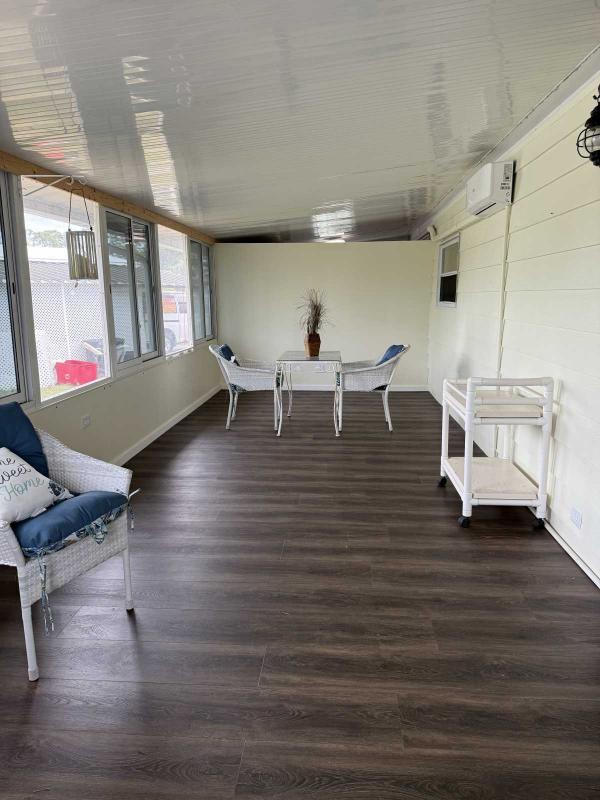 1985 Dutch HS Manufactured Home