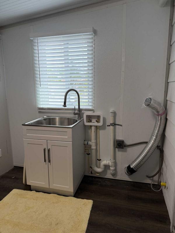 1985 Dutch HS Manufactured Home