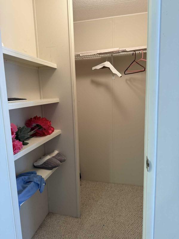1985 Dutch HS Manufactured Home