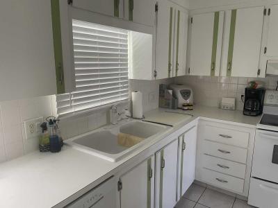 Mobile Home at 19192 Meadowbrook Ct. North Fort Myers, FL 33903