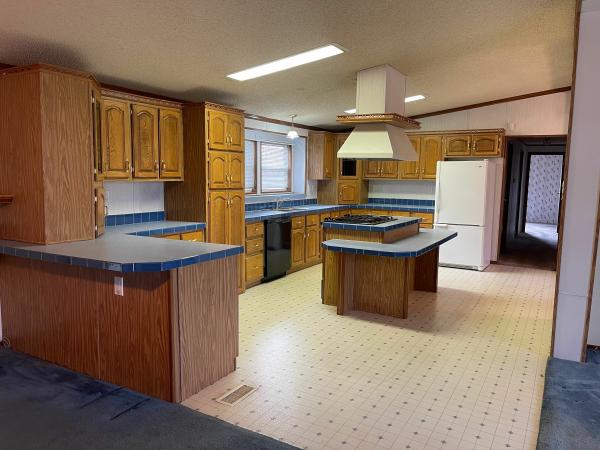 1996  Mobile Home For Sale