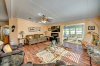 1985 Coro Manufactured Home