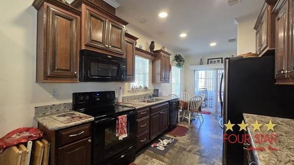 2016 SKYL  Home