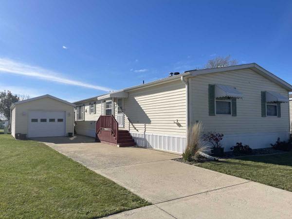 1993 Shamrock Mobile Home For Sale