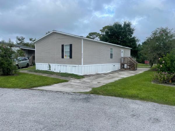 2005 FTWD Mobile Home For Sale