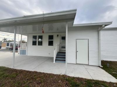 Photo 4 of 8 of home located at 3223 N Lockwood Ridge Rd #62 Sarasota, FL 34234