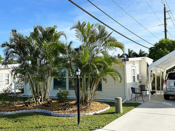 Photo 1 of 2 of home located at 25501 Trost Blvd. 04-21 Bonita Springs, FL 34135