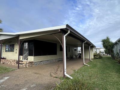 Photo 4 of 50 of home located at 299 Bluebird Dr North Fort Myers, FL 33917