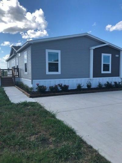 Mobile Home at 989 Winning Colors Drive Lot Wc989 Wilmer, TX 75172