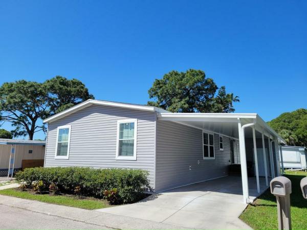 Photo 1 of 2 of home located at 7501 142nd Ave. N.  Lot 391 Largo, FL 33771