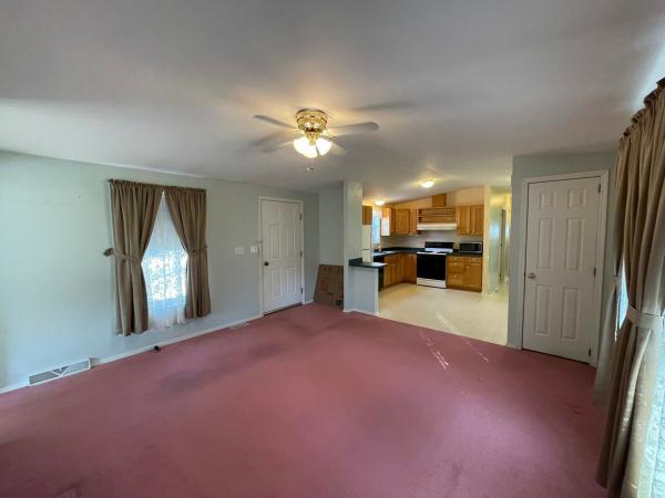 1999 Oxford 16x60-2 Mobile Home