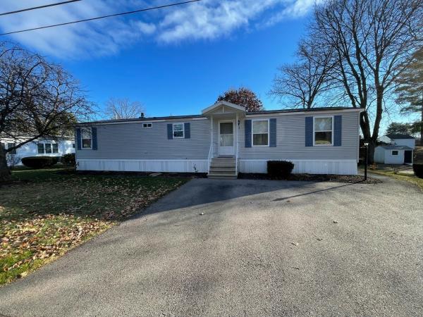 1999 Oxford 16x60-2 Mobile Home