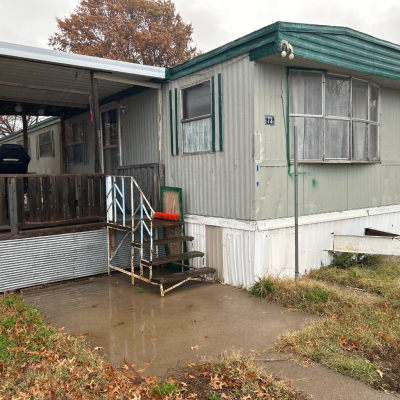 Mobile Home at 930 Graphic Arts Rd, Lot 73 Emporia, KS 66801