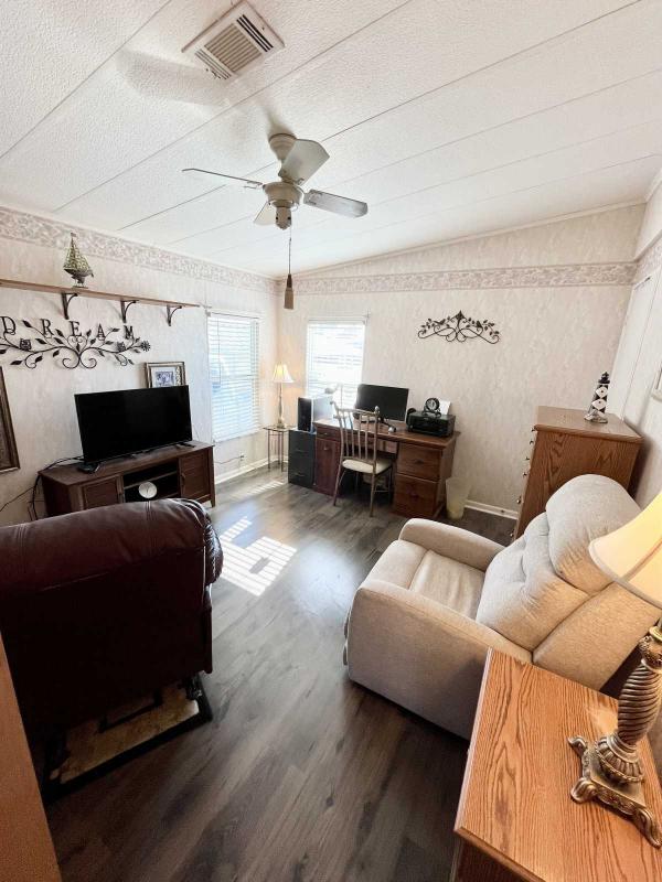 1983 Twin Manufactured Home