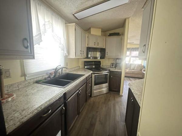 1989 Cavco Manufactured Home