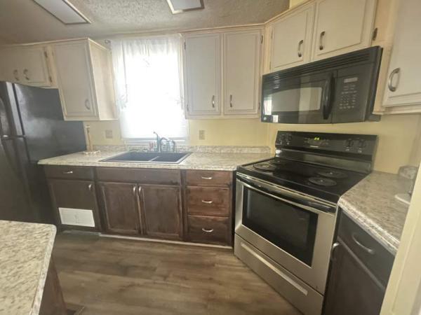 1989 Cavco Manufactured Home