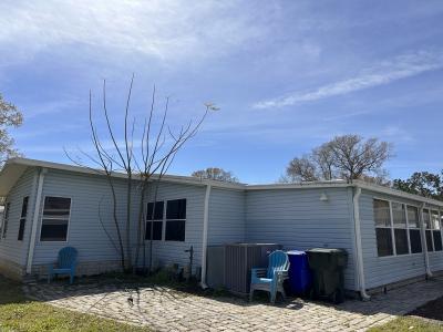 Photo 3 of 15 of home located at 1756 Poppy Circle Lakeland, FL 33803