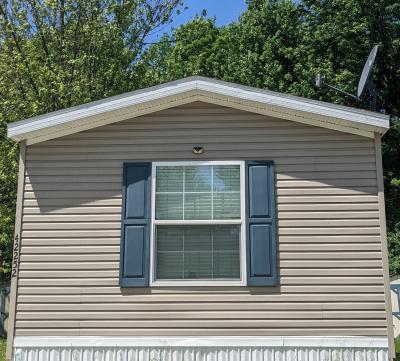 Mobile Home at 42252 Laroi Lot 245 Novi, MI 48377