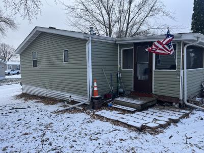 Photo 4 of 8 of home located at 3303 89th Curve NE Blaine, MN 55434