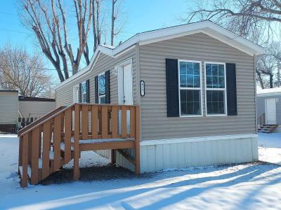 Photo 2 of 14 of home located at 5110 Us Hwy 2 Site B16 Minot, ND 58701