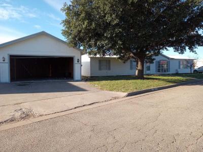 Photo 5 of 17 of home located at 3070 Ochoco St #31 San Angelo, TX 76905