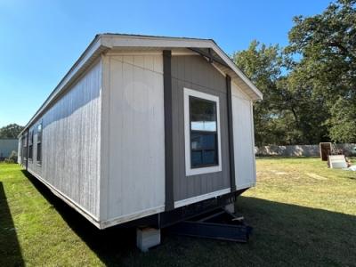 Mobile Home at 206 S Medford Dr Lufkin, TX 75901