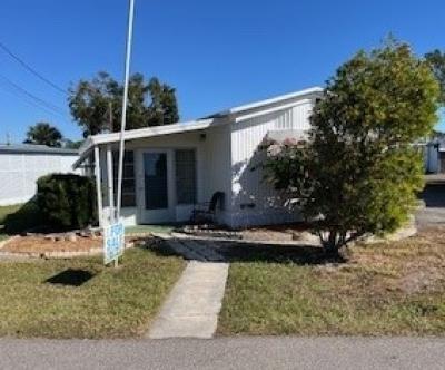 Mobile Home at 14A Lake Breeze Dr. Tavares, FL 32778