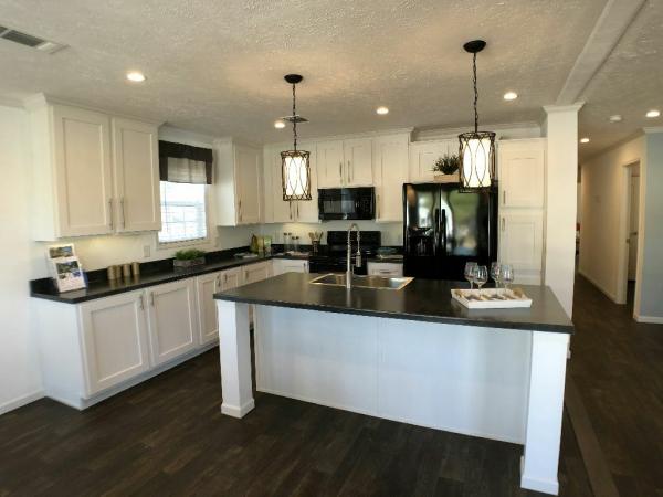 2019 Clayton - Addison Palm Beach Mobile Home