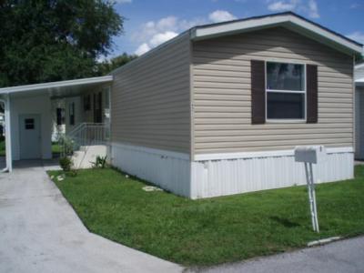 Mobile Home at 421 Parkwood Estates Dr Lot 72 Plant City, FL 33566