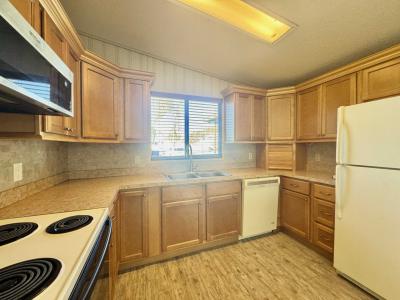 Photo 3 of 11 of home located at 1583 SE Lake Evelyn Crystal River, FL 34429