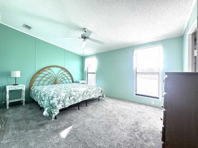 Photo 5 of 11 of home located at 1583 SE Lake Evelyn Crystal River, FL 34429