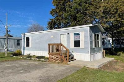 Mobile Home at 530 John's Creek St Clinton, TN 37716