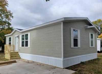 Mobile Home at 380 9th Street, Site # 53 Menasha, WI 54952