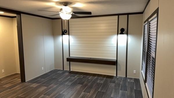 2022 BREEZE FARMHOUSE 38CLB28724BH2 Manufactured Home